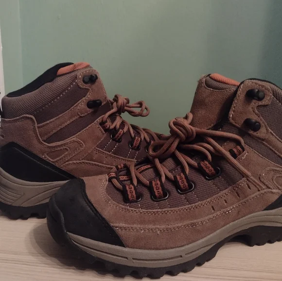 NWOB Croft & Barrow Men's Hiking Boots - Picture 8 of 9